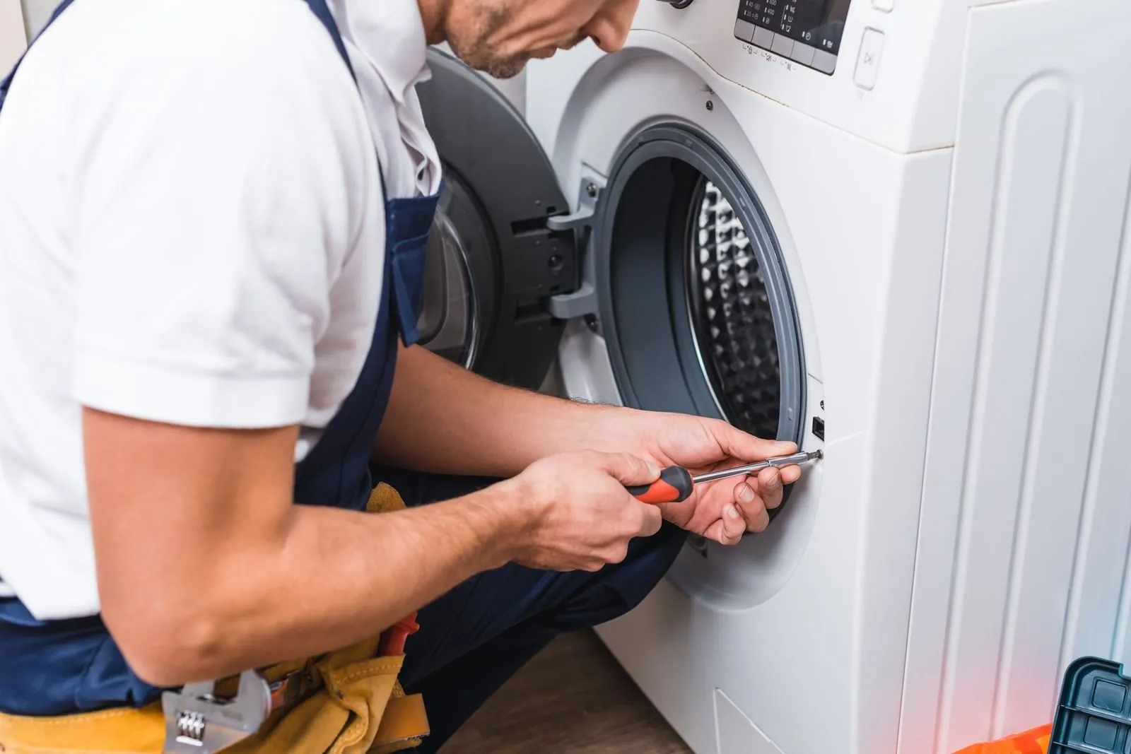 Correct-specification washing machine spare parts ready to fit Correct-specification washing machine spare parts ready to fit